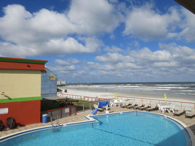 Roomba Inn & Suites - Daytona Beach Bagian luar foto