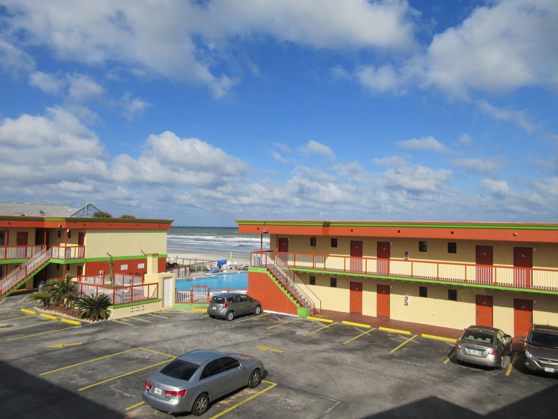 Roomba Inn & Suites - Daytona Beach Bagian luar foto