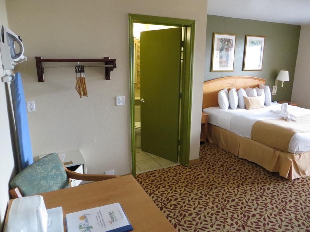 Roomba Inn & Suites - Daytona Beach Bagian luar foto