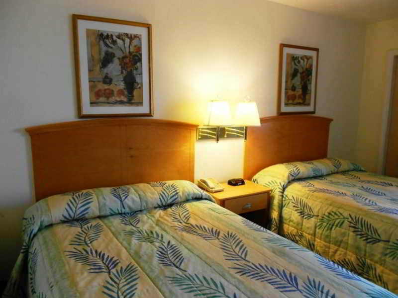 Roomba Inn & Suites - Daytona Beach Bagian luar foto